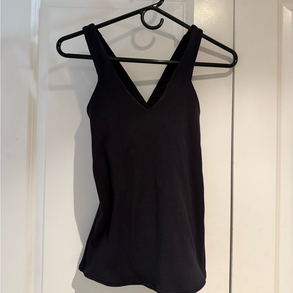 ALO Yoga Black V-Neck Tank Top